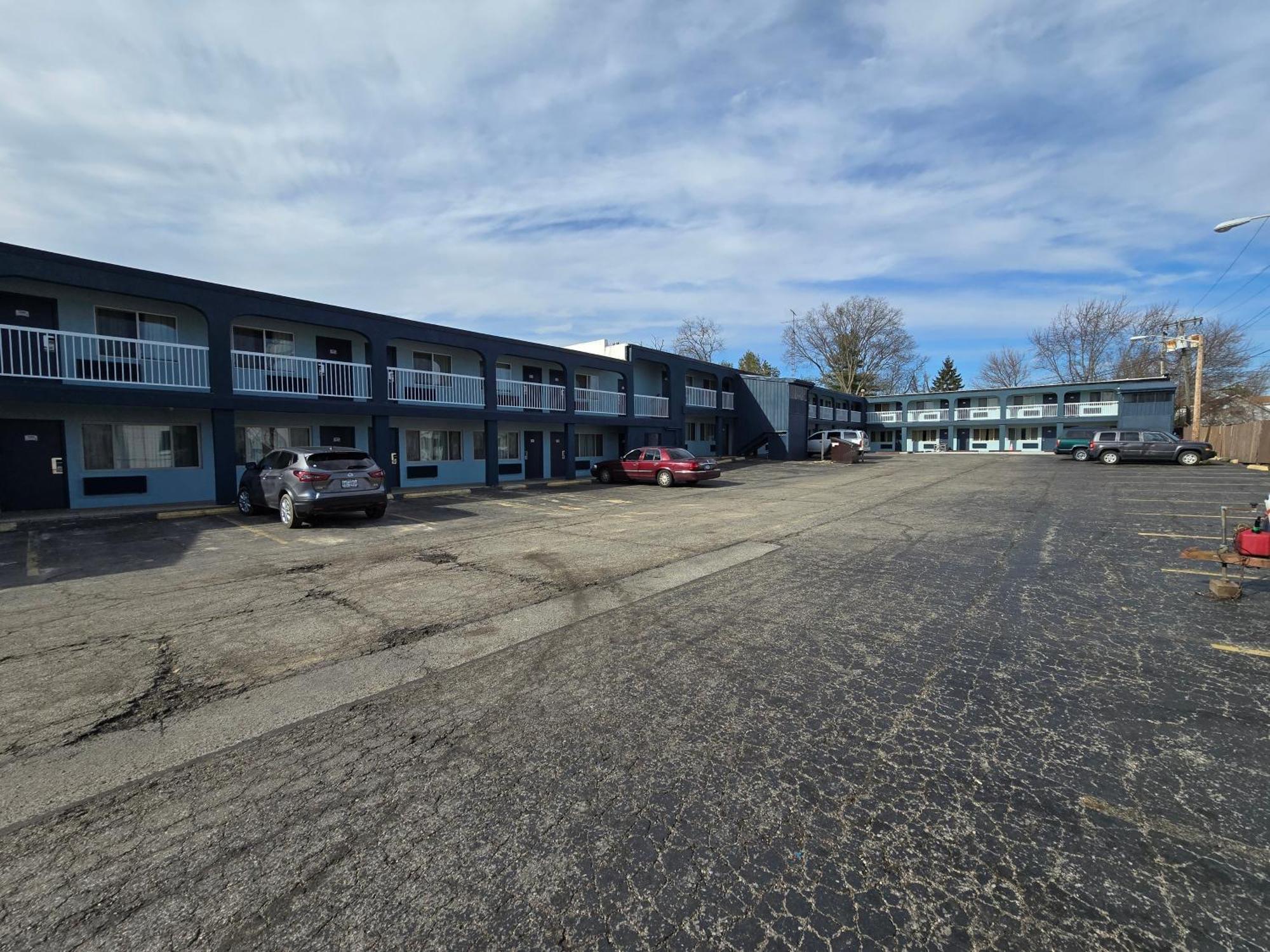 Richmond Inn And Suites Exterior foto